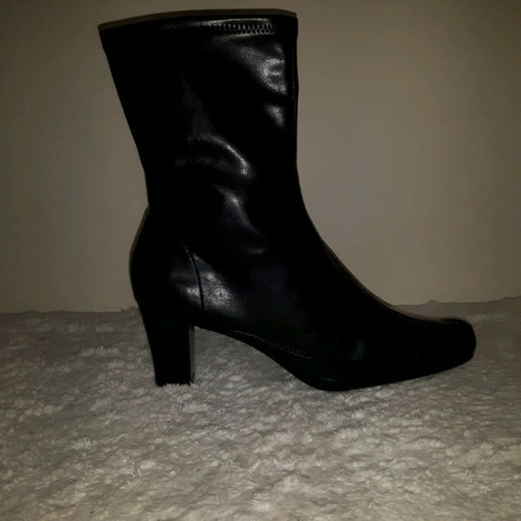 Size 10 Designer A2 by Aerosoles High heel Leather - Picture 3 of 4